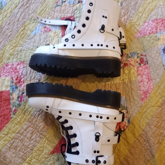 SOLD!! Strange Cvlt Disorder Bondage Boots Size 8 - Picture 2 of 7